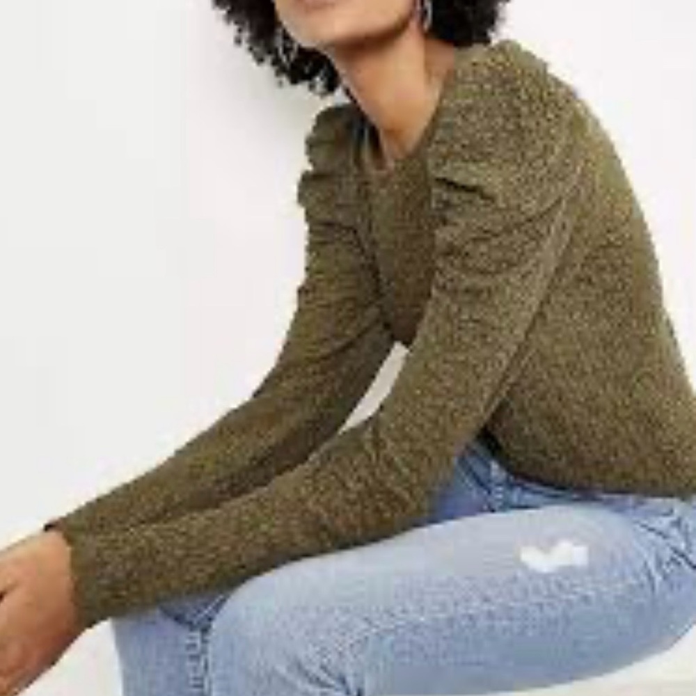 Loft, Olive Green, Long Sleeve, Stretch, Lace Pop Over Top
Sz M
NWT